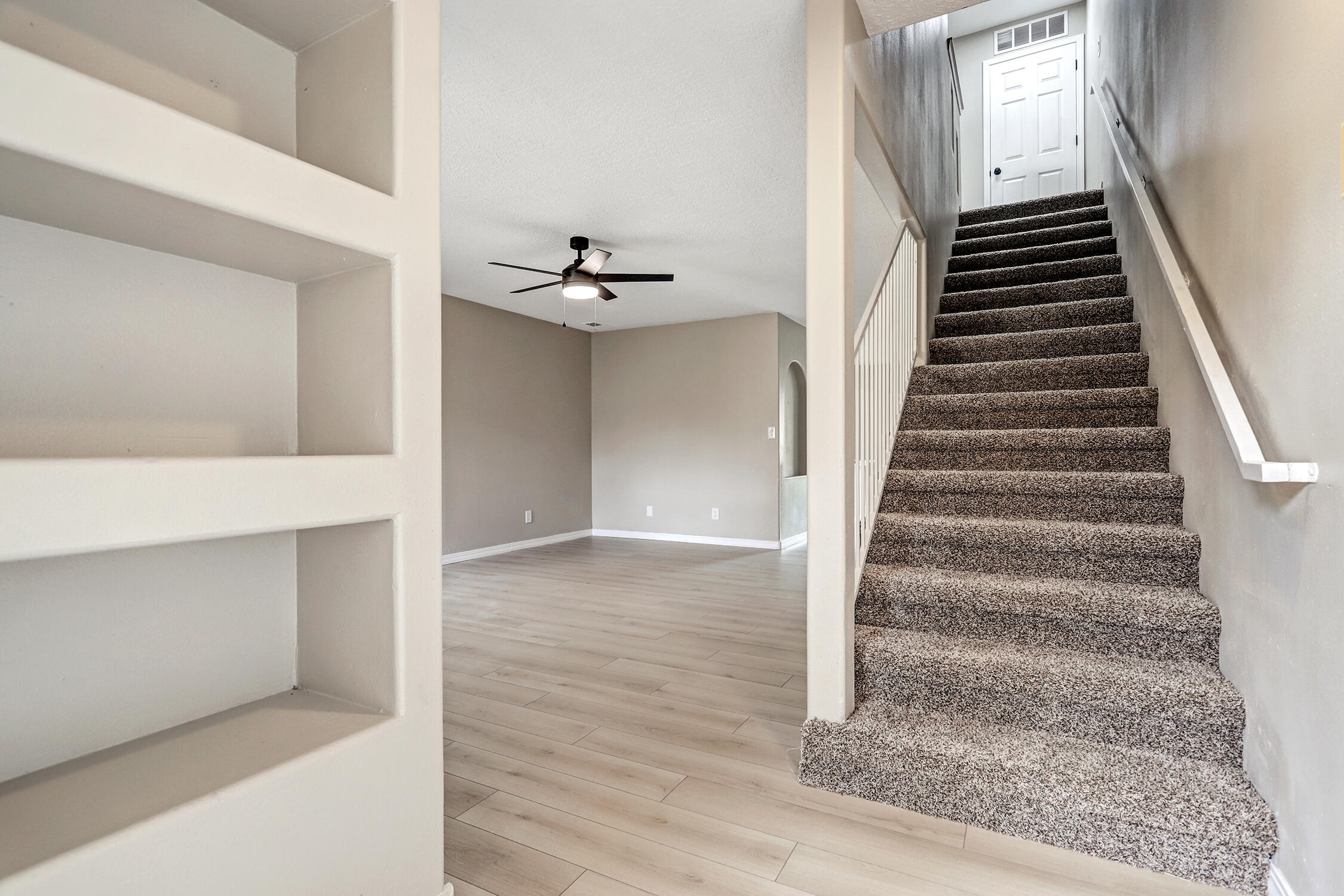 Photo 3 of Sale Pending at 4211 Pitt St NE #UNIT 10, Albuquerque, NM 87111 | MLS# 1111746 | Listing updated on 2026-10-05