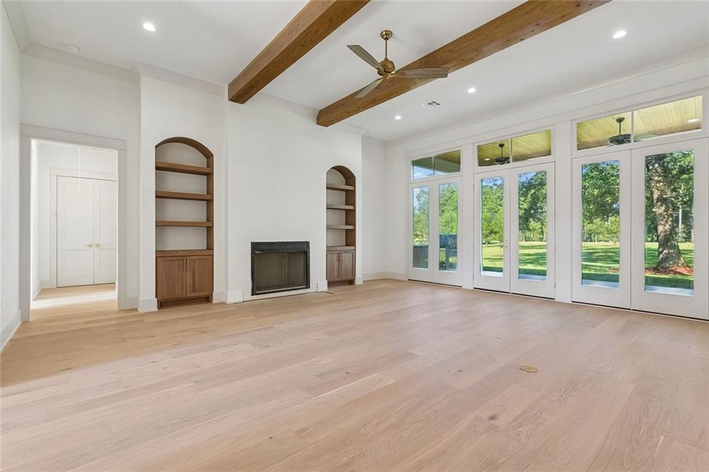 Photo 4 of Single family home for sale at 119 Chinawood Dr, Abita Springs, LA 70420 | MLS# 2579175 | Listing updated on 2026-10-14