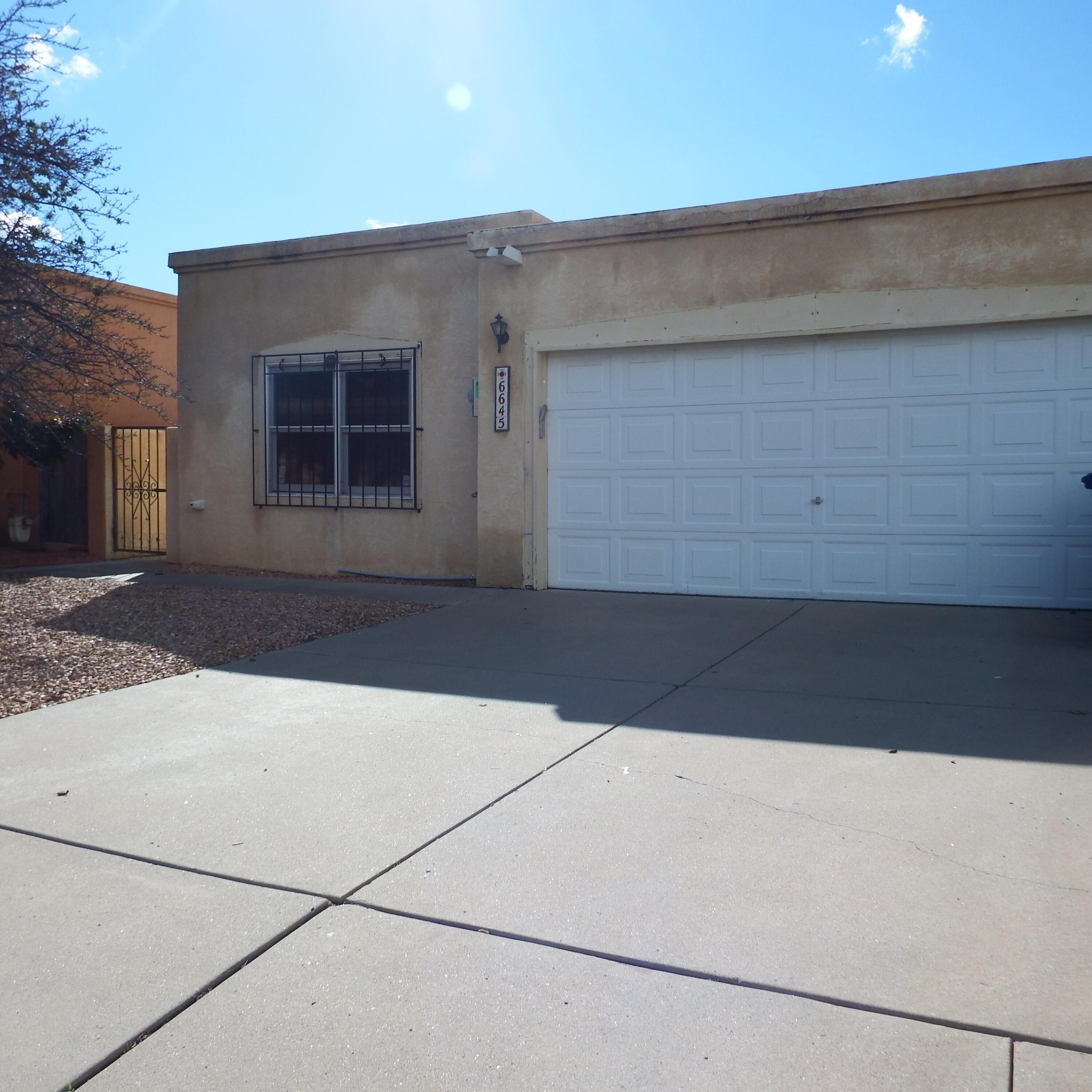 Photo 2 of Townhouse for sale at 6645 Ruby St Ne, Albuquerque, NM 87109 | MLS# 1111756 | Listing updated on 2026-10-22