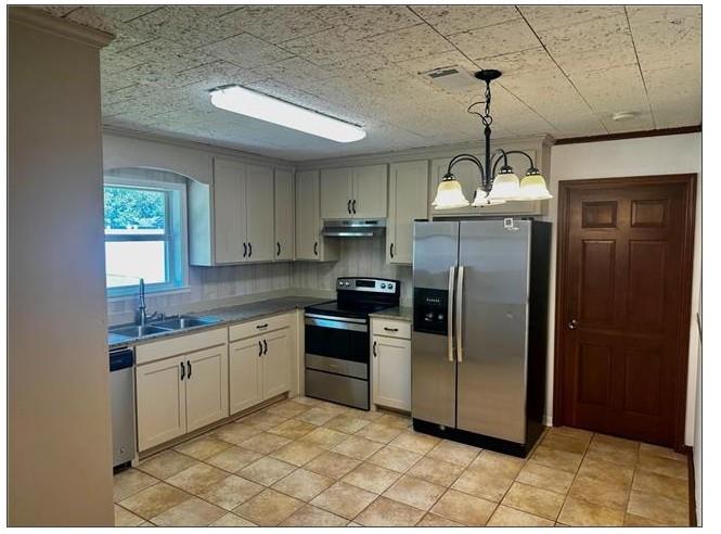 Photo 3 of Single family home for sale at 2104 Cherie Dr, Hammond, LA 70401 | MLS# 2579676 | Listing updated on 2026-10-01