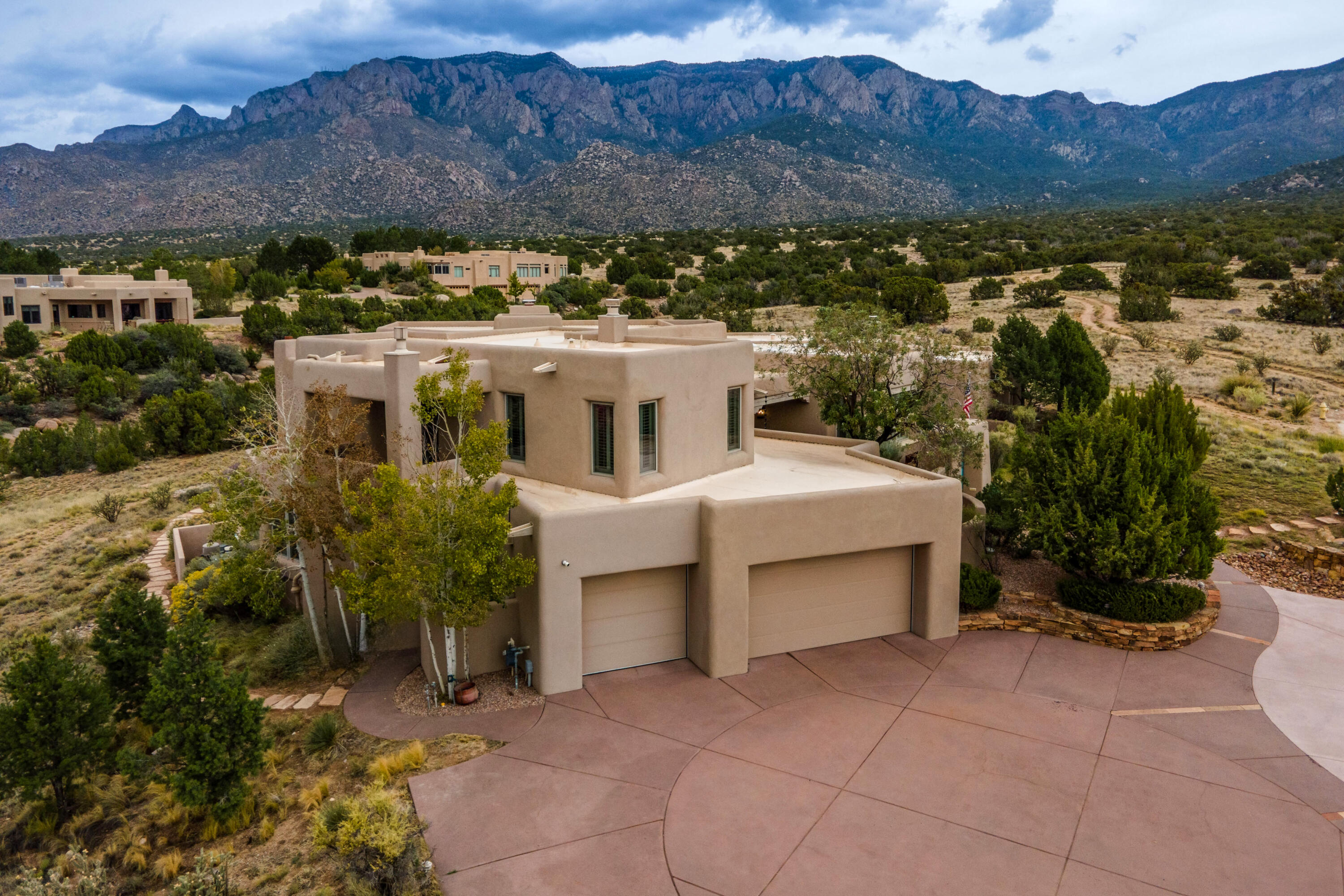 Photo 3 of Single family home for sale at 13709 Quaking Aspen Pl NE, Albuquerque, NM 87111 | MLS# 1111780 | Listing updated on 2026-10-02