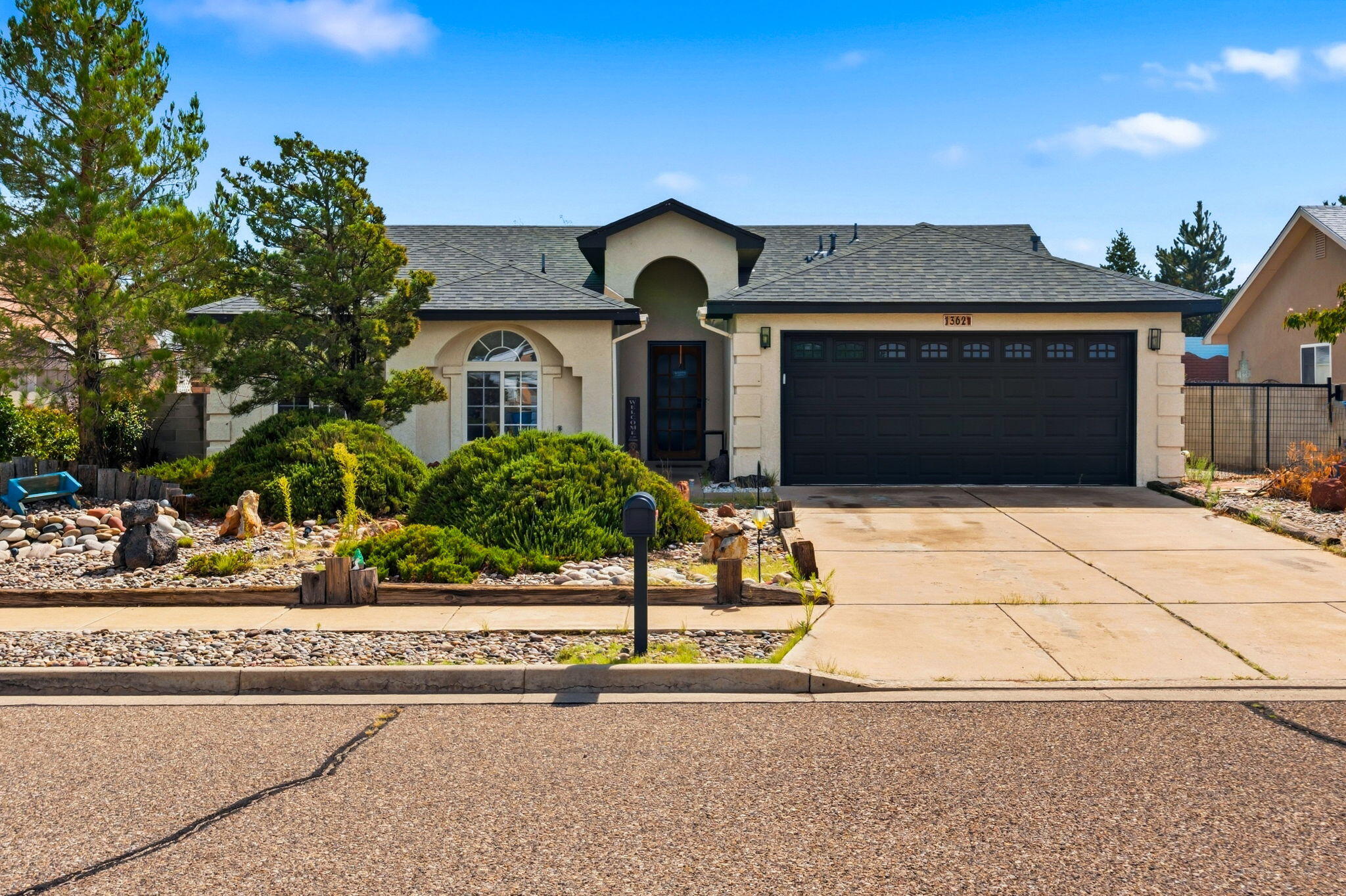 Photo 3 of Single family home for sale at 1362 Vista Escondida Ct SW, Los Lunas, NM 87031 | MLS# 1111800 | Listing updated on 2026-10-01