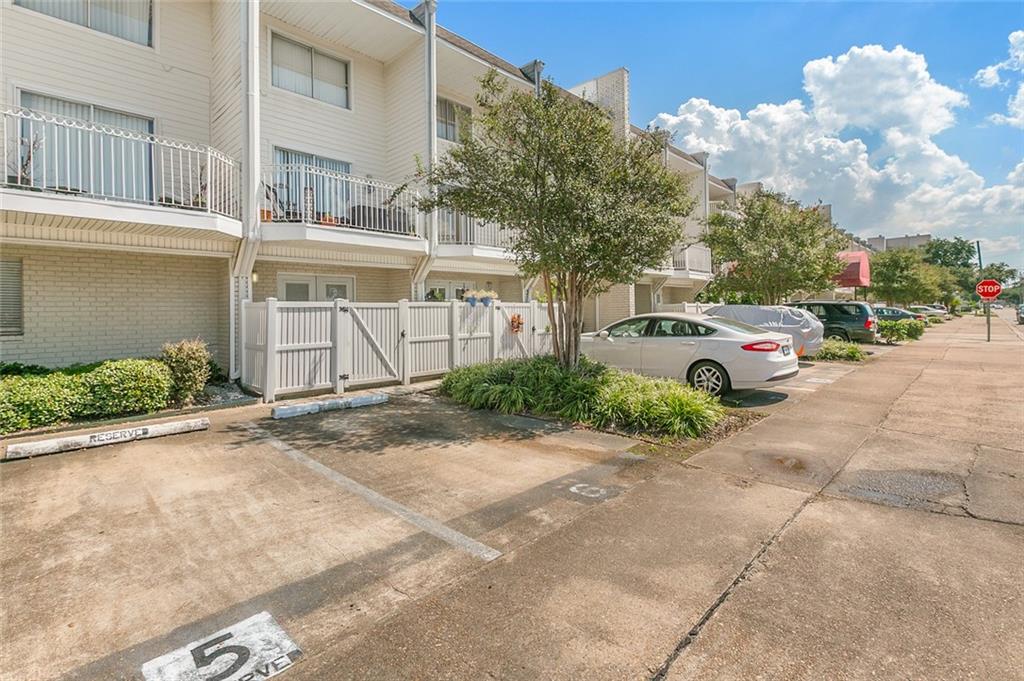 Photo 2 of Condo for sale at 3805 Houma Blvd #A-120, Metairie, LA 70006 | MLS# 2579301 | Listing updated on 2026-10-02