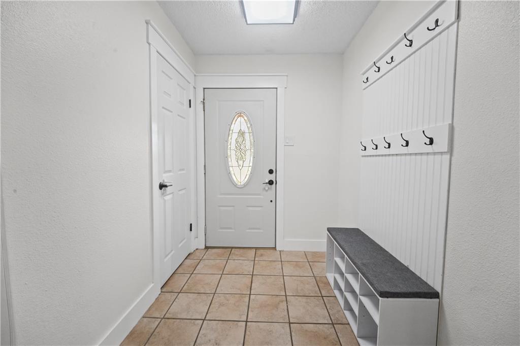 Photo 3 of Single family home for sale at 5301 Alpaca Dr, Marrero, LA 70072 | MLS# 2579546 | Listing updated on 2026-10-02