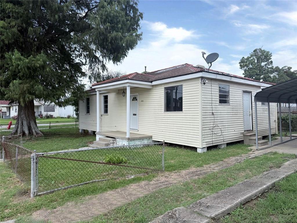Photo 1 of Single family home for sale at 2221 Claire Ave, Gretna, LA 70053 | MLS# 2579810 | Listing updated on 2026-10-02
