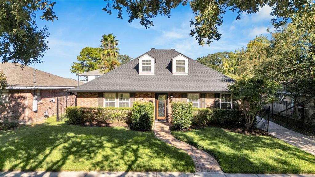 Photo 1 of Single family home for sale at 6143 Charlotte Dr, New Orleans, LA 70122 | MLS# 2579782 | Listing updated on 2026-10-10