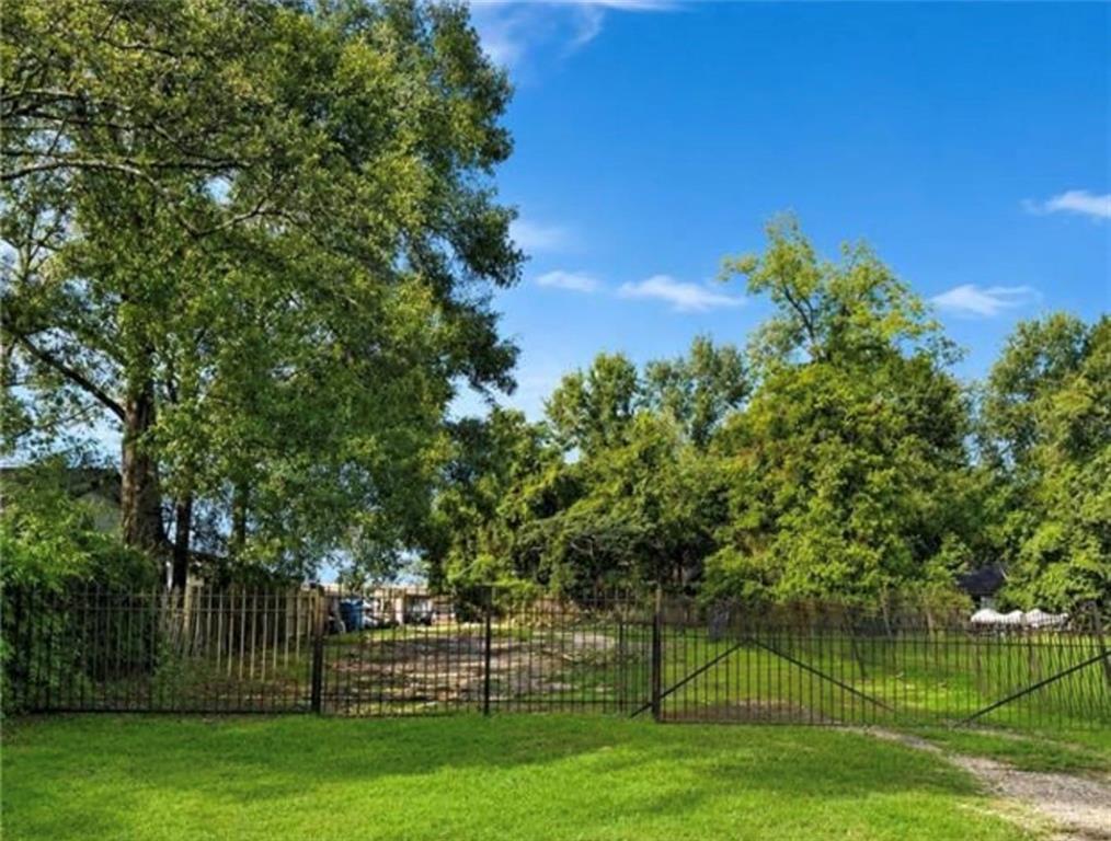 Land for sale at 809 W 22nd Street, Covington, LA 70433 | MLS# 2579893