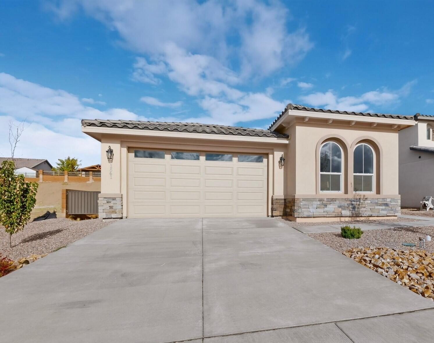 Photo 1 of Single family home for sale at 1561 Corta Corona Sw, Los Lunas, NM 87031 | MLS# 1111875 | Listing updated on 2026-10-02