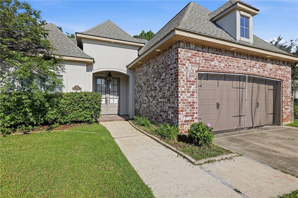 Photo 2 of Single family home for sale at 633 N Brown Thrasher Loop, Madisonville, LA 70447 | MLS# 2579712 | Listing updated on 2026-10-02