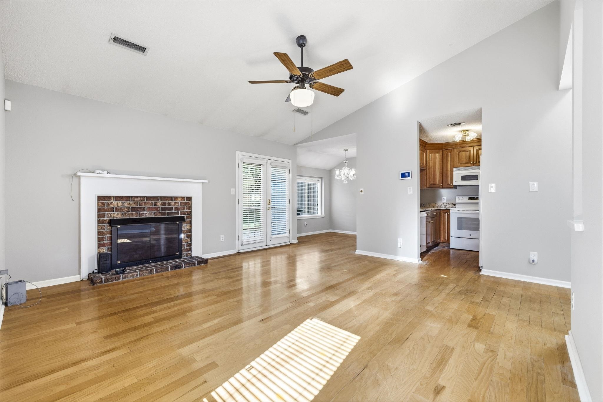 Photo 3 of Single family home for sale at 128 Dogwood Pl, North Myrtle Beach, SC 29582 | MLS# 2624432 | Listing updated on 2026-10-05