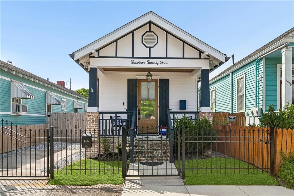 Photo 1 of Single family home for sale at 1424 Monroe St, New Orleans, LA 70118 | MLS# 2579455 | Listing updated on 2026-10-07