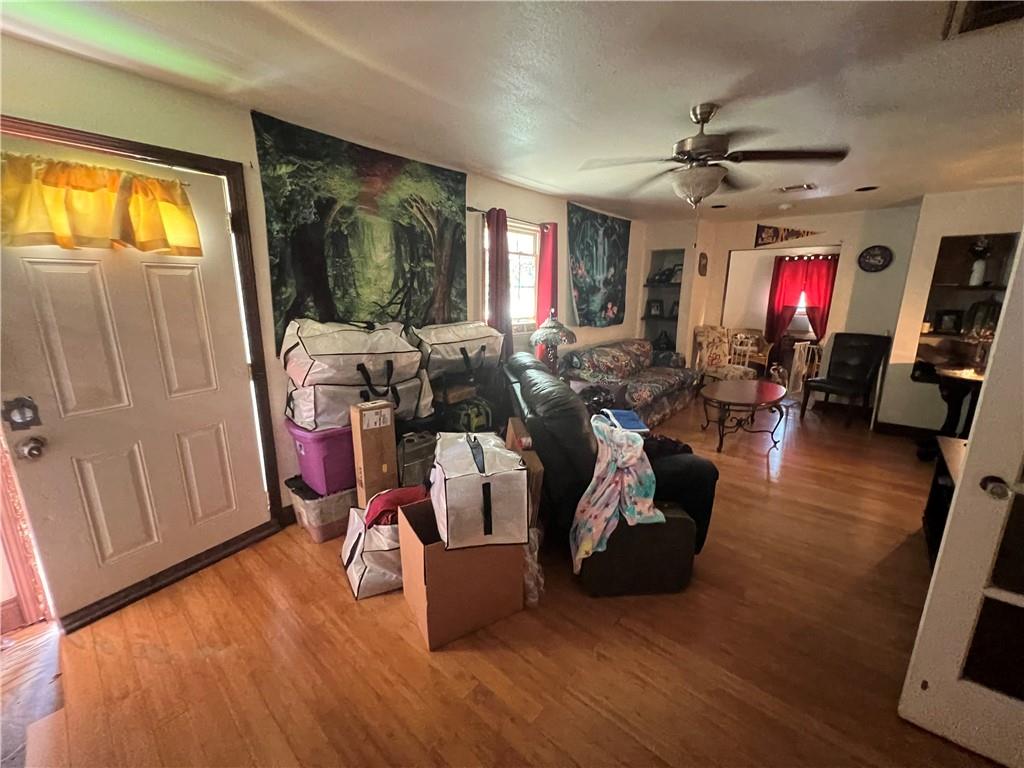 Photo 3 of Single family home for sale at 1807 Deborah Dr, St Bernard, LA 70085 | MLS# 2580237 | Listing updated on 2026-10-05