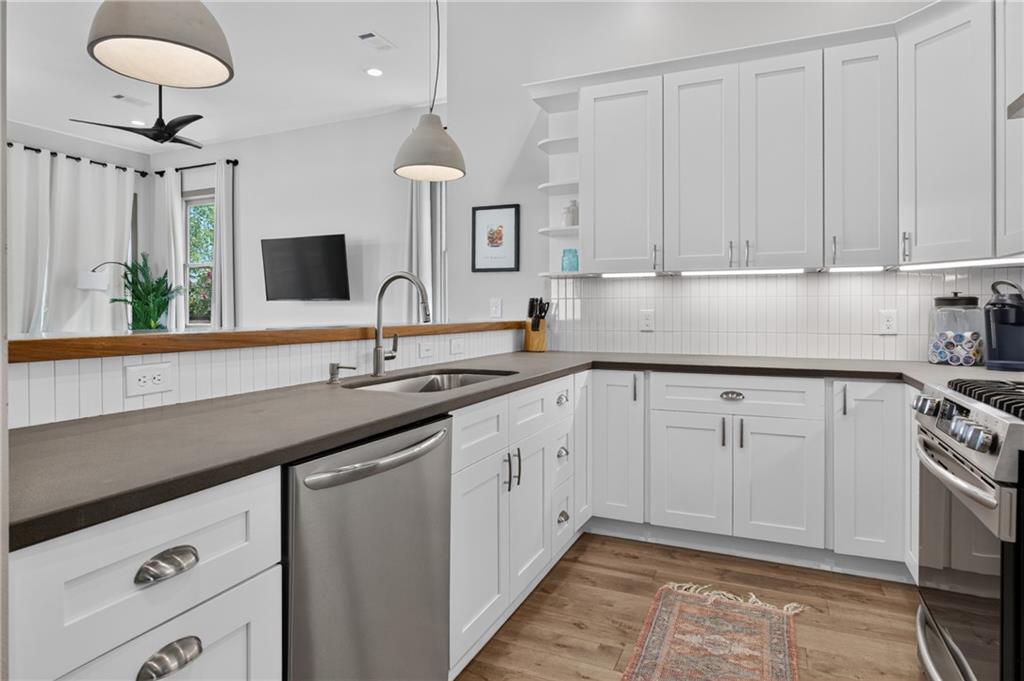 Single family home for sale at 252 Elmira Ave, New Orleans, LA 70114 | MLS# 2579983 | Listing updated on 2026-10-09