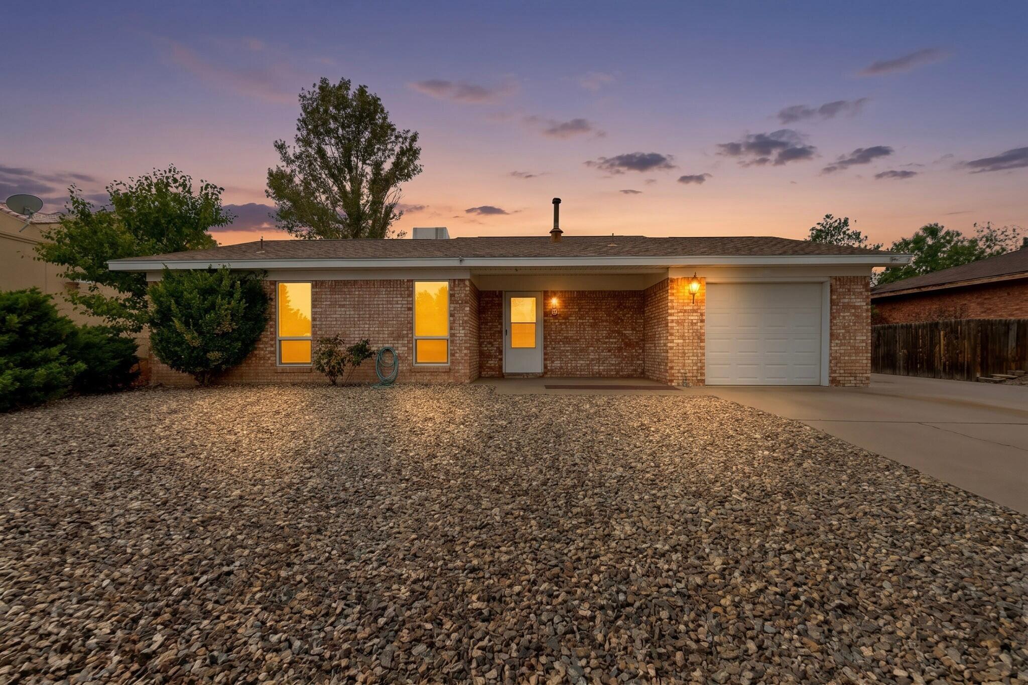 9933 Clearwater Street, Albuquerque NM 87114
