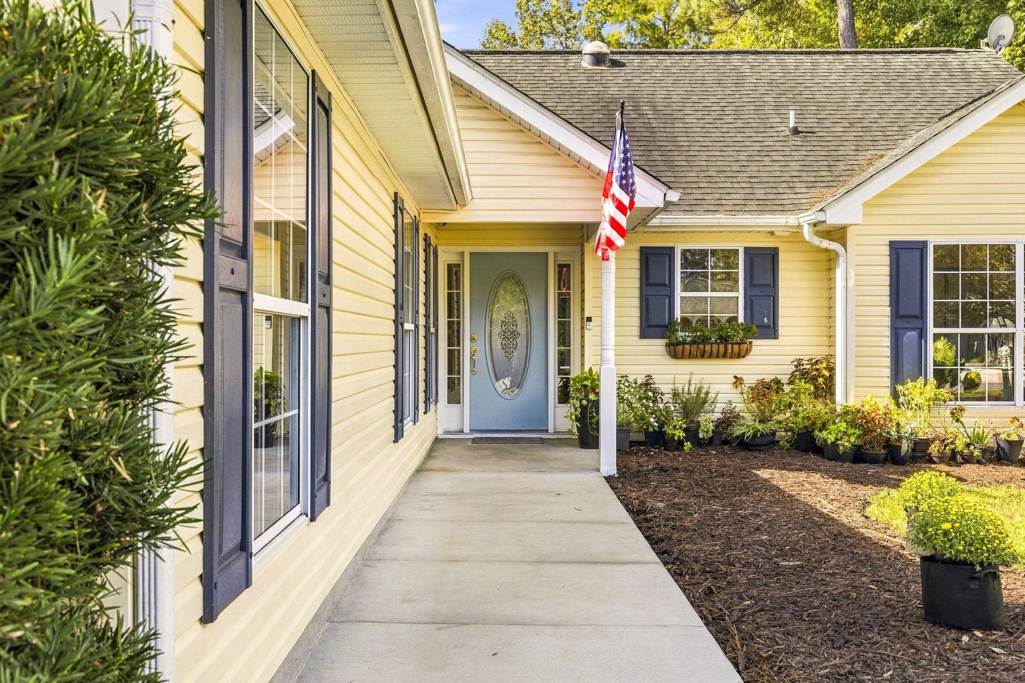 Photo 2 of Single family home for sale at 621 17th Avenue N, Surfside Beach, SC 29575 | MLS# 2624548 | Listing updated on 2026-10-09