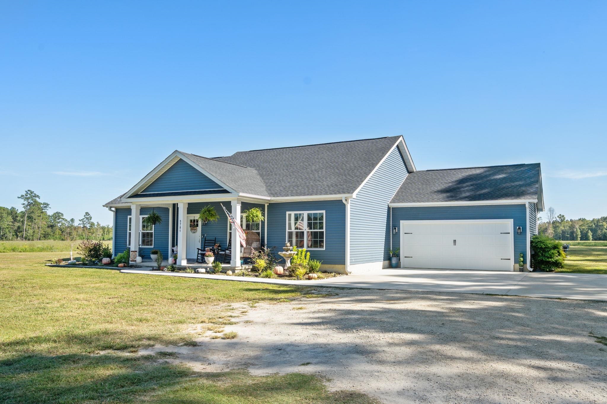 Photo 4 of Single family home for sale at 5770 Tranquil Rd, Conway, SC 29527 | MLS# 2624565 | Listing updated on 2026-10-06