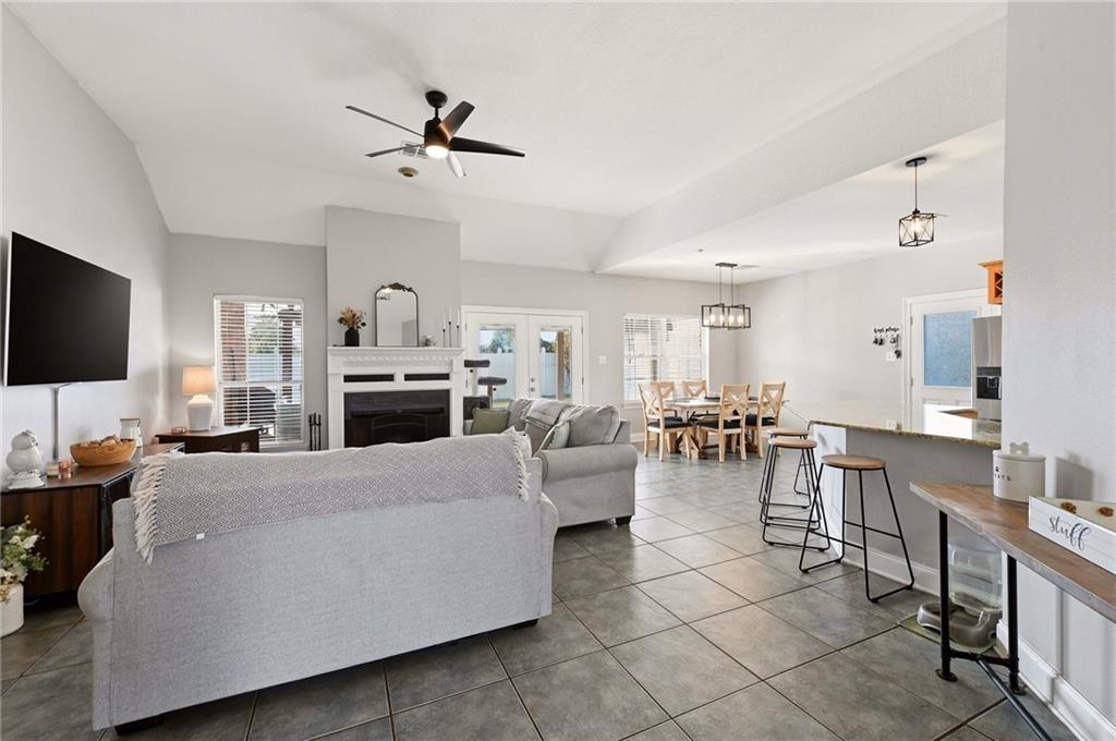 Photo 3 of Single family home for sale at 716 Terry Dr, Arabi, LA 70032 | MLS# 2580301 | Listing updated on 2026-10-07