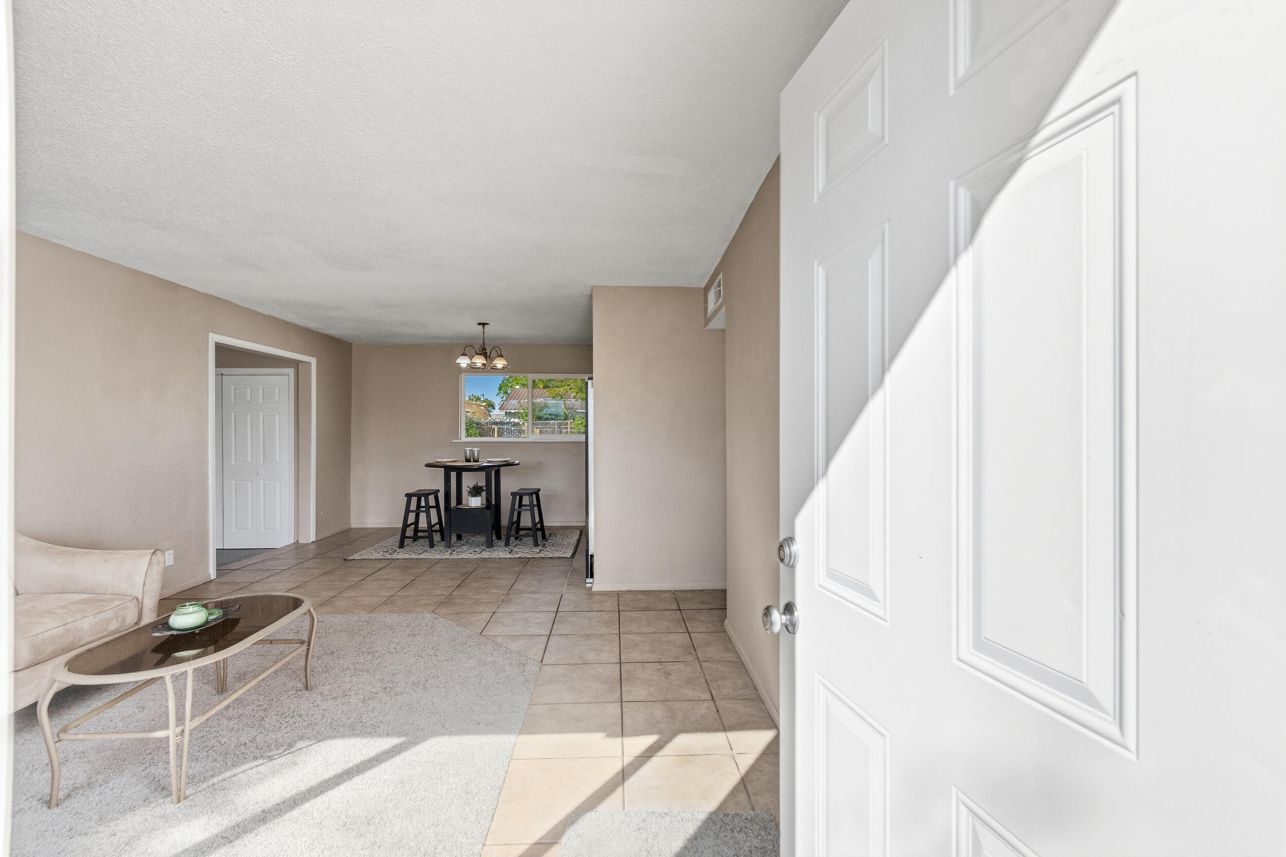 Photo 4 of Single family home for sale at 825 59th Street NW, Albuquerque, NM 87105 | MLS# 1112093 | Listing updated on 2026-10-06