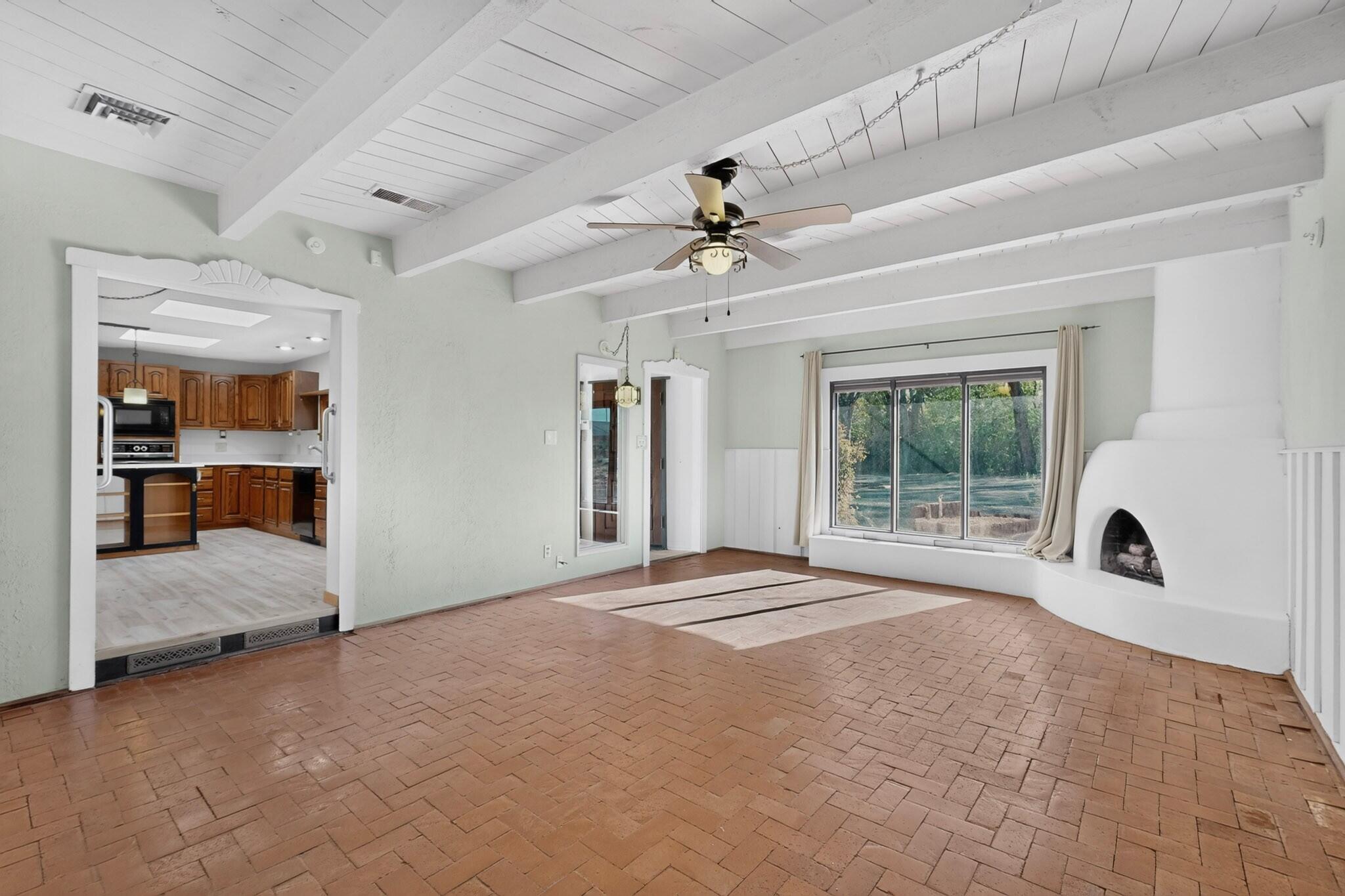 Photo 3 of Single family home for sale at 225 Willow Rd Nw, Albuquerque, NM 87107 | MLS# 1111981 | Listing updated on 2026-10-07