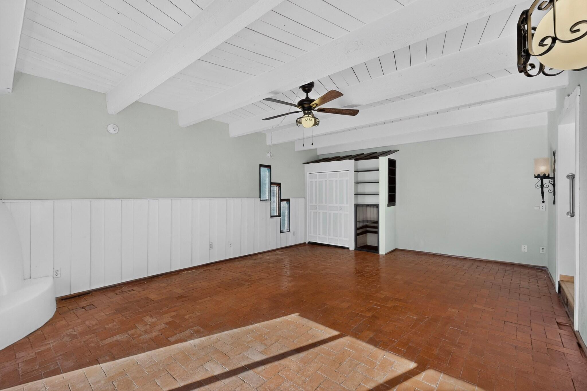 Photo 4 of Single family home for sale at 225 Willow Rd NW, Albuquerque, NM 87107 | MLS# 1111981 | Listing updated on 2026-10-07