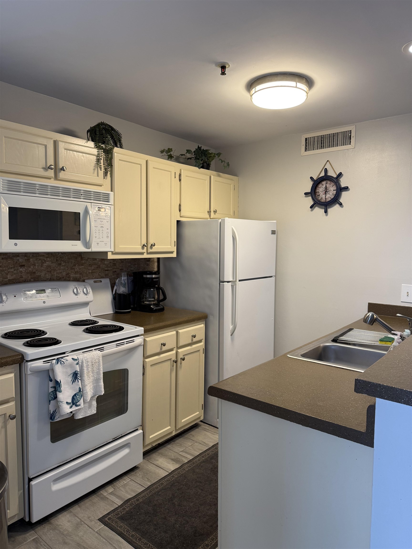 Photo 4 of Condo for sale at 5905 S Kings Hwy #515, Myrtle Beach, SC 29575 | MLS# 2624642 | Listing updated on 2026-10-07