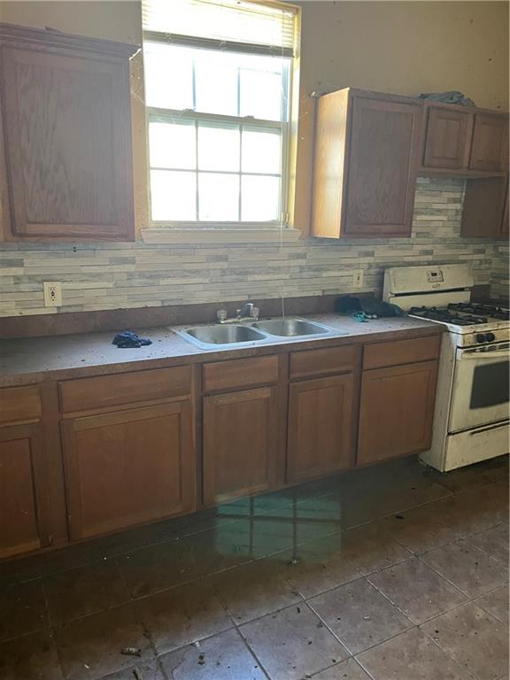 Photo 3 of House for sale at 634 S 63 Rendon St, New Orleans, LA 70119 | MLS# 2580718 | Listing updated on 2026-10-07