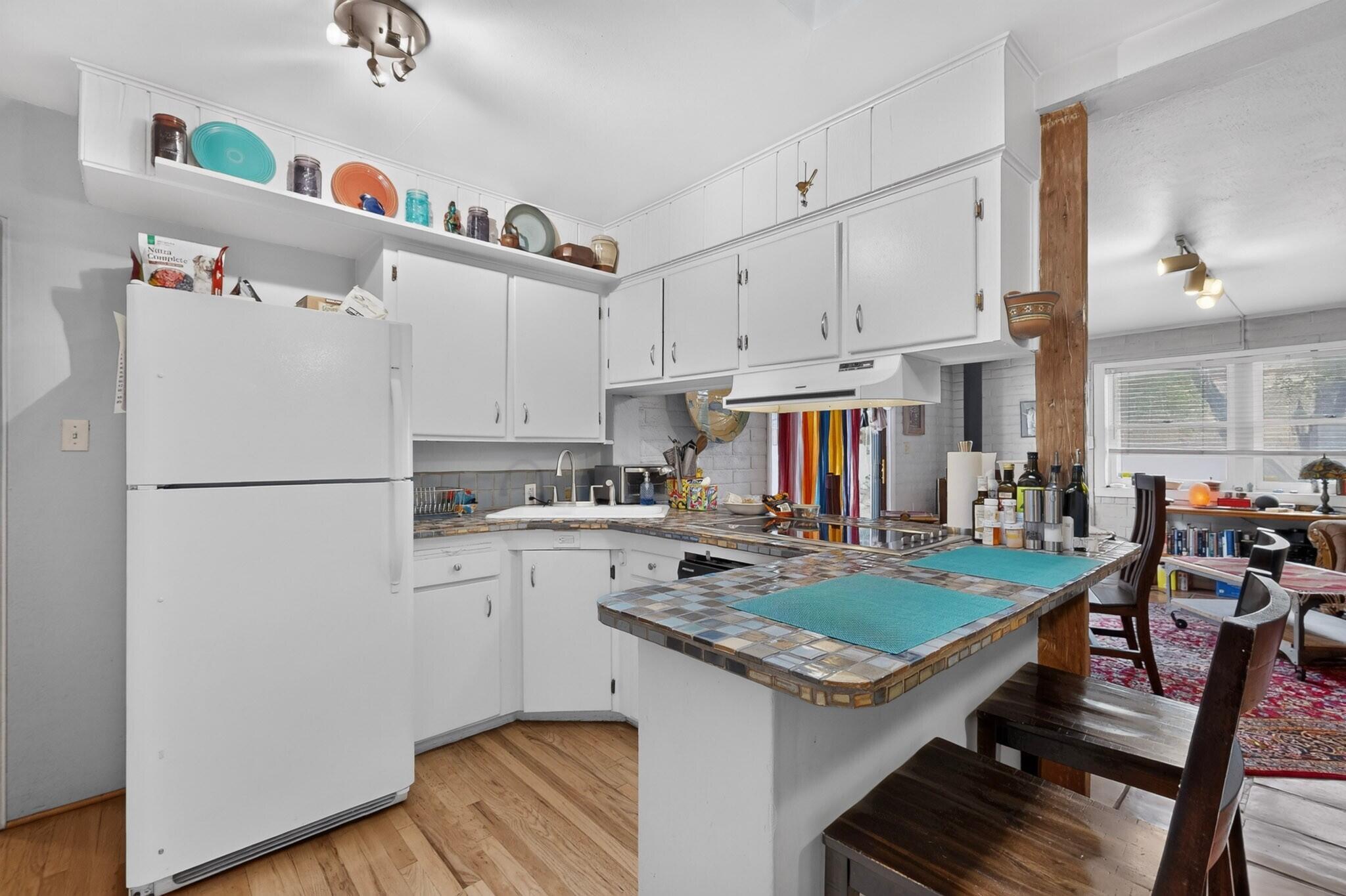 Photo 4 of Single family home for sale at 2808 Kathryn Ave SE, Albuquerque, NM 87106 | MLS# 1112135 | Listing updated on 2026-10-07