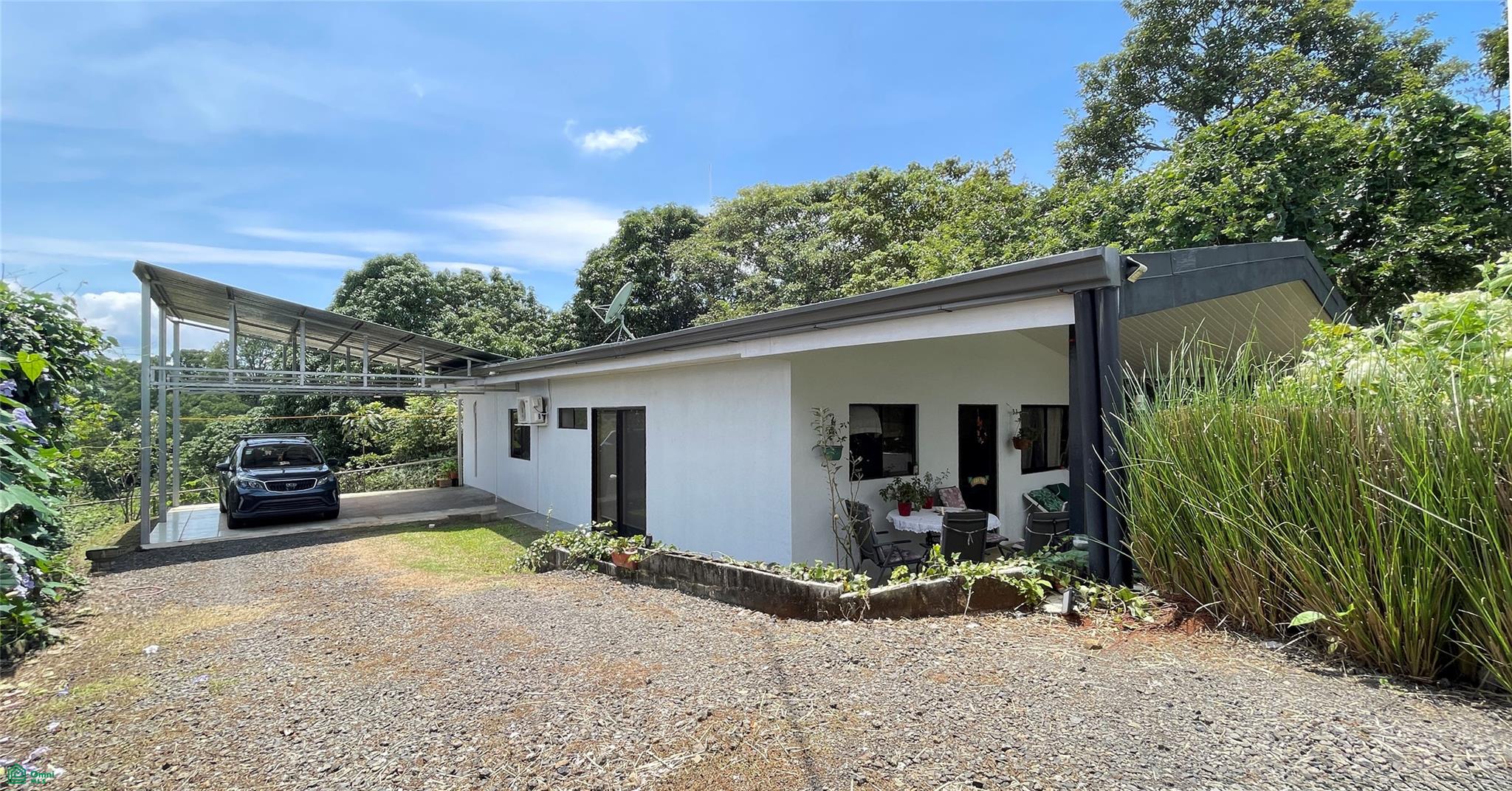 4 bed Single Family Homes For Sale in Atenas, Alajuela - 1