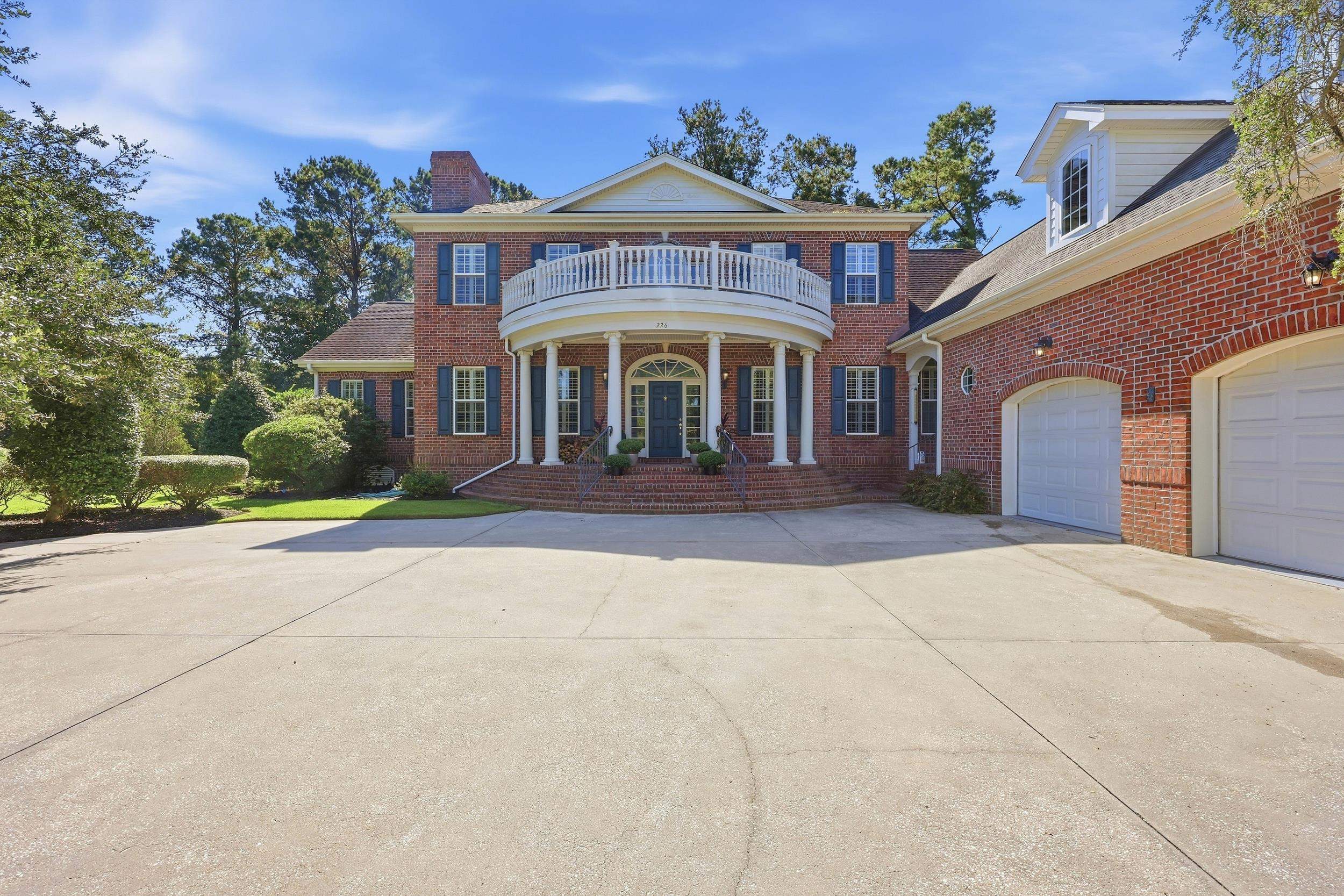 Photo 1 of Single family home for sale at 226 Oatland Lake Dr, Pawleys Island, SC 29585 | MLS# 2624707 | Listing updated on 2026-10-08