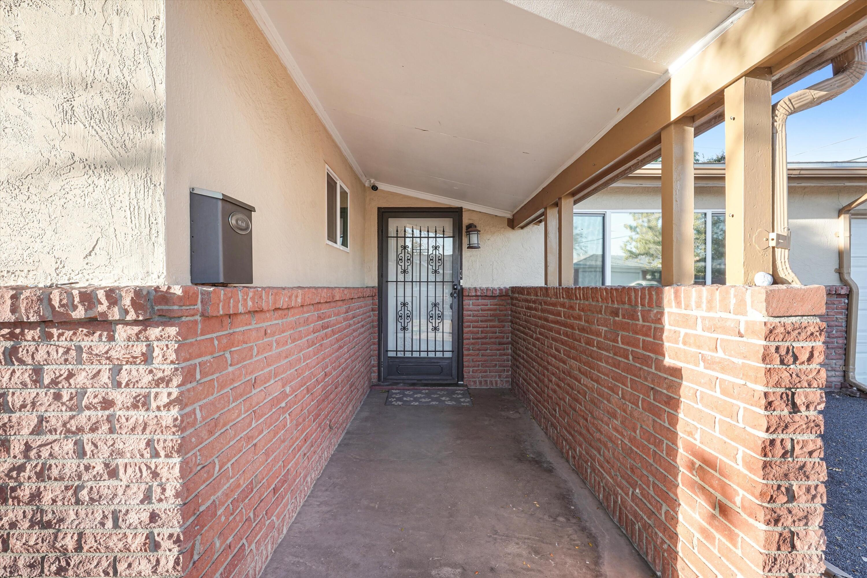 Photo 3 of Single family home for sale at 8423 Palo Duro Ave NE, Albuquerque, NM 87111 | MLS# 1112197 | Listing updated on 2026-10-08