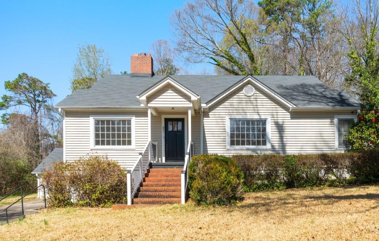 Single family home for sale at 201 Augusta St, Easley, SC 29640 | MLS# 2624808