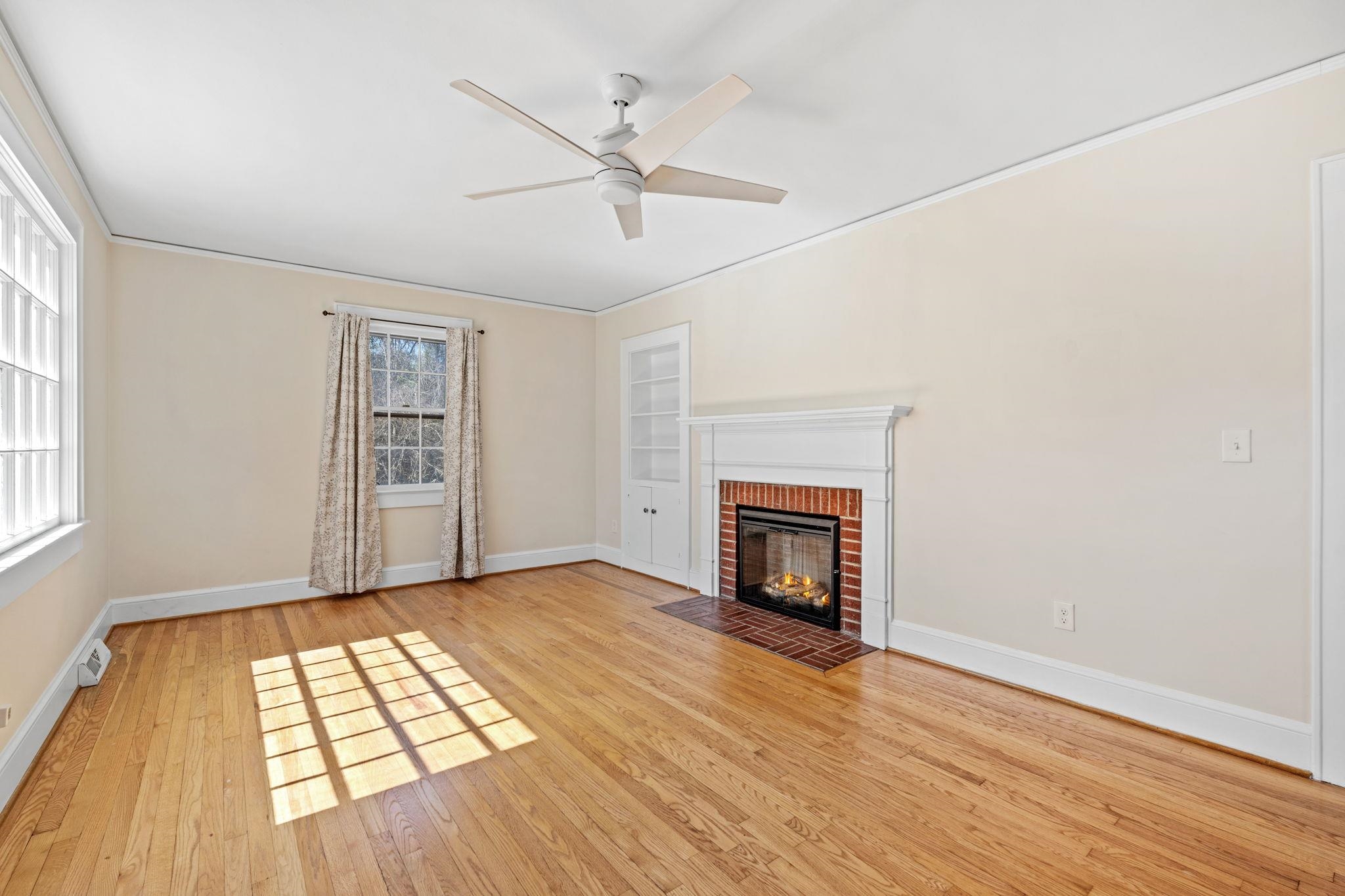 Photo 3 of Single family home for sale at 201 Augusta St, Easley, SC 29640 | MLS# 2624808 | Listing updated on 2026-10-09