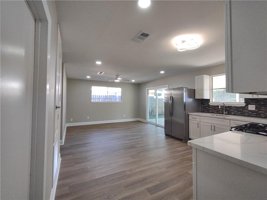 Photo 3 of Single family home for sale at 505 Dandelion Dr, Westwego, LA 70094 | MLS# 2580948 | Listing updated on 2026-10-09