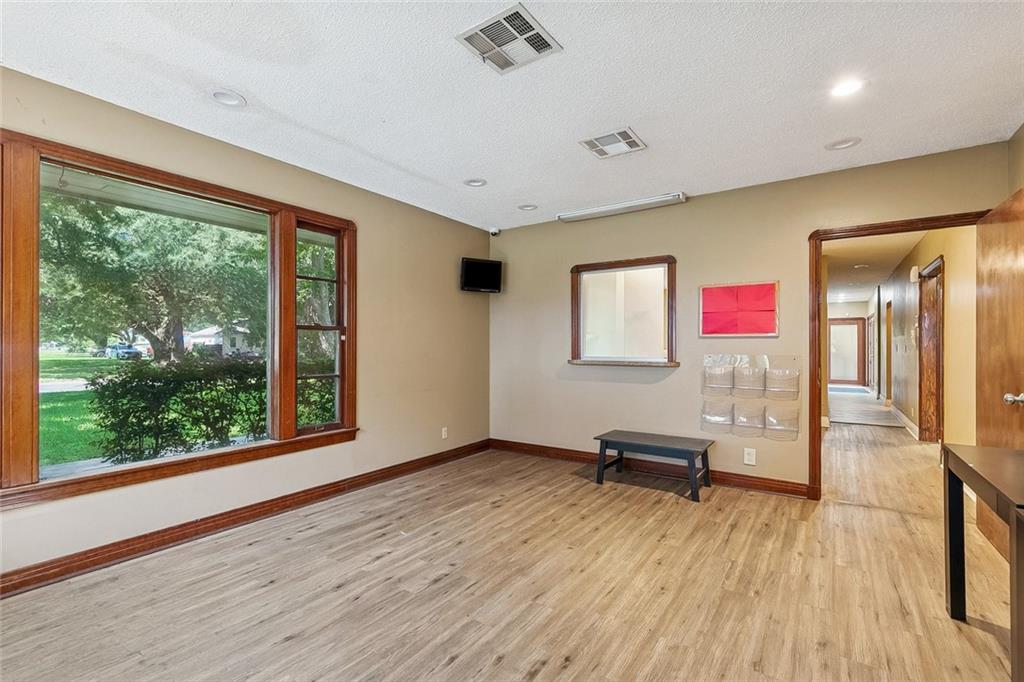 Photo 4 of Single family home for sale at 1302 Williams Blvd, Kenner, LA 70062 | MLS# 2581005 | Listing updated on 2026-10-09