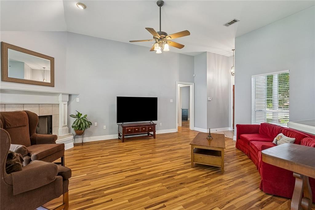 Photo 3 of Single family home for sale at 70220 7th Street, Covington, LA 70433 | MLS# 2580922 | Listing updated on 2026-10-09