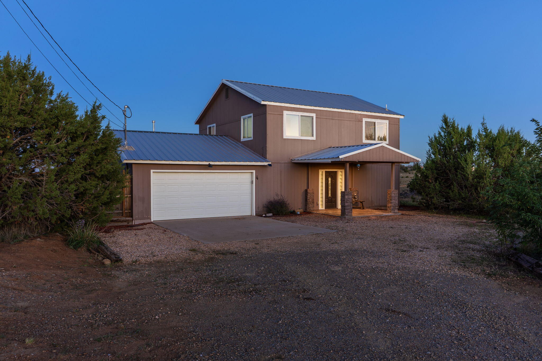 Photo 2 of Single family home for sale at 4 Cavenee Cir, Edgewood, NM 87015 | MLS# 1112268 | Listing updated on 2026-10-09