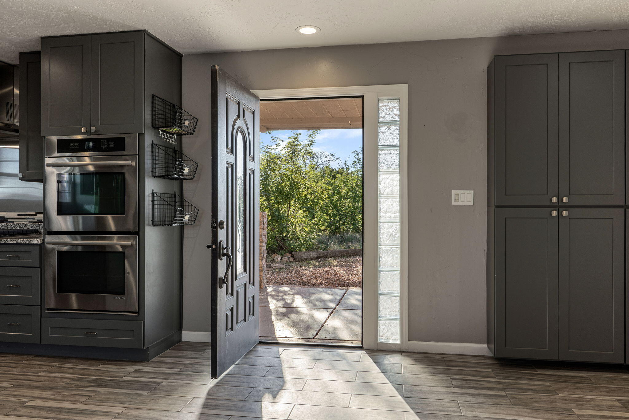 Photo 3 of Single family home for sale at 4 Cavenee Cir, Edgewood, NM 87015 | MLS# 1112268 | Listing updated on 2026-10-09