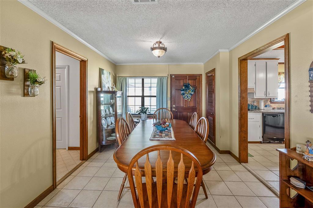 2429 Rose Lane — photo 3