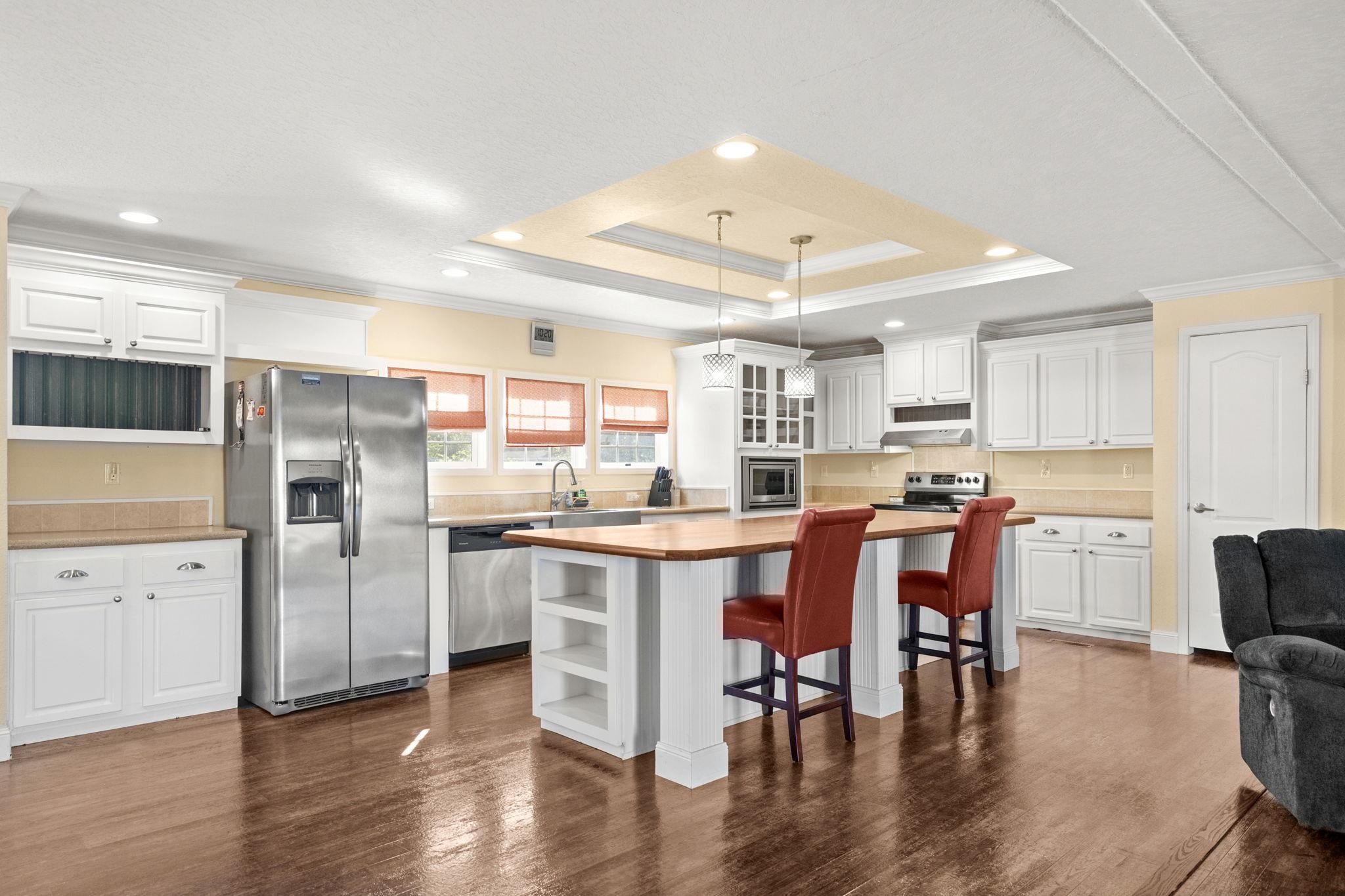 Photo 3 of Manufactured home for sale at 1040 Colonial Ln, Conway, SC 29526 | MLS# 2624907 | Listing updated on 2026-10-10