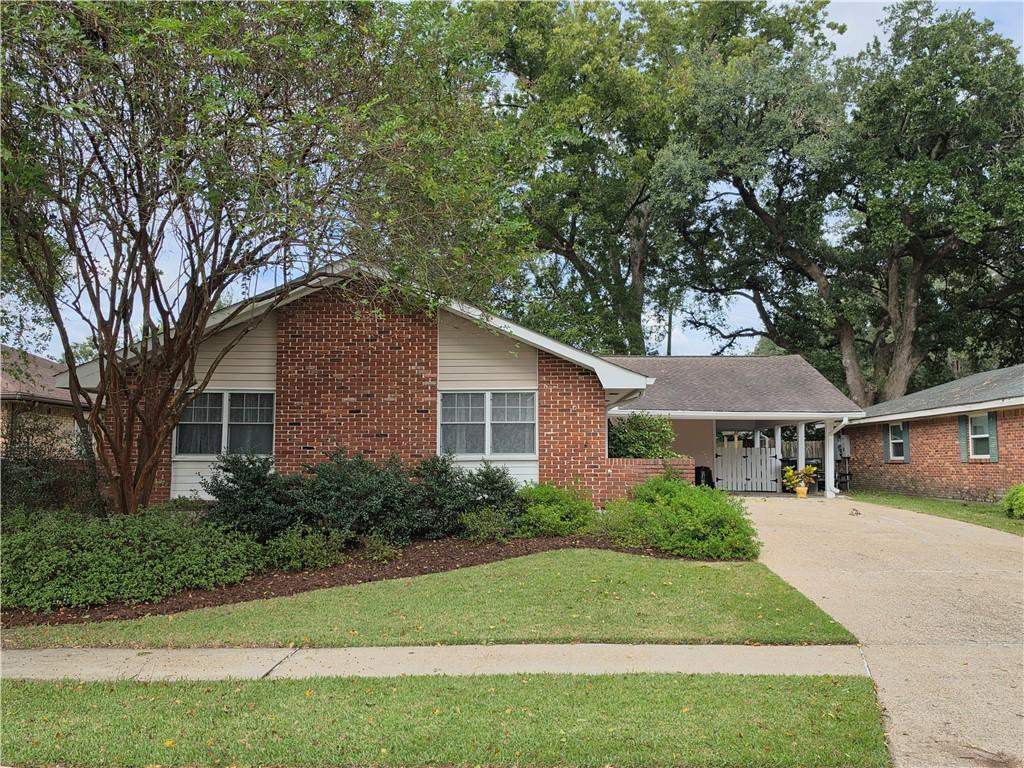 Photo 3 of Single family home for sale at 5800 Brighton Pl, New Orleans, LA 70131 | MLS# 2581084 | Listing updated on 2026-10-10