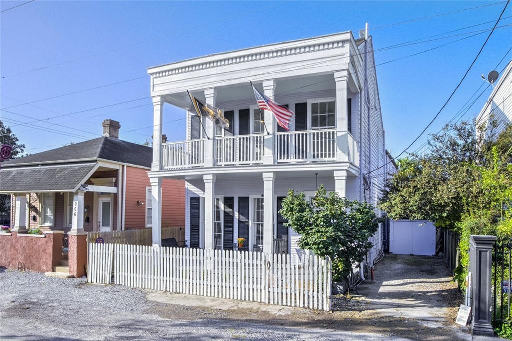 Photo 3 of Single family home for sale at 910 Pleasant St, New Orleans, LA 70115 | MLS# 2577000 | Listing updated on 2026-10-10