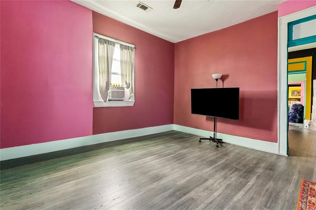 Photo 3 of House for sale at 4914 N 16 Rampart St, New Orleans, LA 70117 | MLS# 2581167 | Listing updated on 2026-10-14