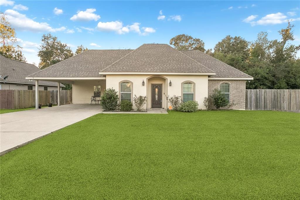 Photo 1 of Single family home for sale at 42713 Scarlett Cir, Hammond, LA 70403 | MLS# 2580822 | Listing updated on 2026-10-14