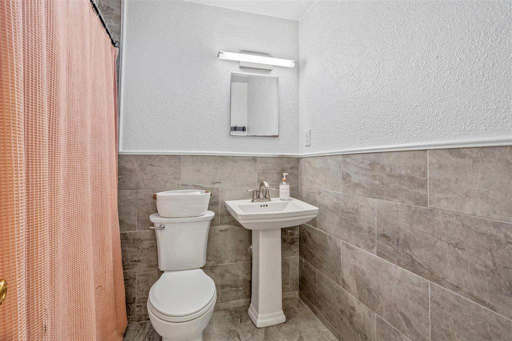4430 Tamarack — photo 5