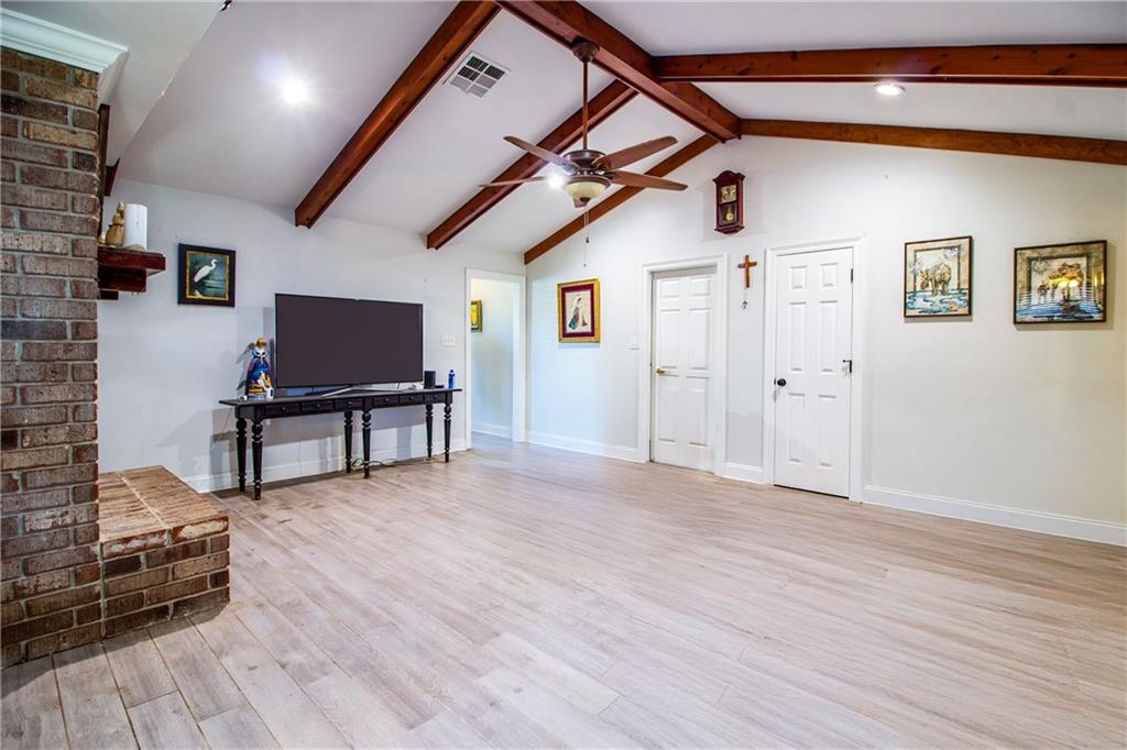 Photo 4 of Single family home for sale at 2320 Williamsburg Dr, La Place, LA 70068 | MLS# 2581587 | Listing updated on 2026-10-14