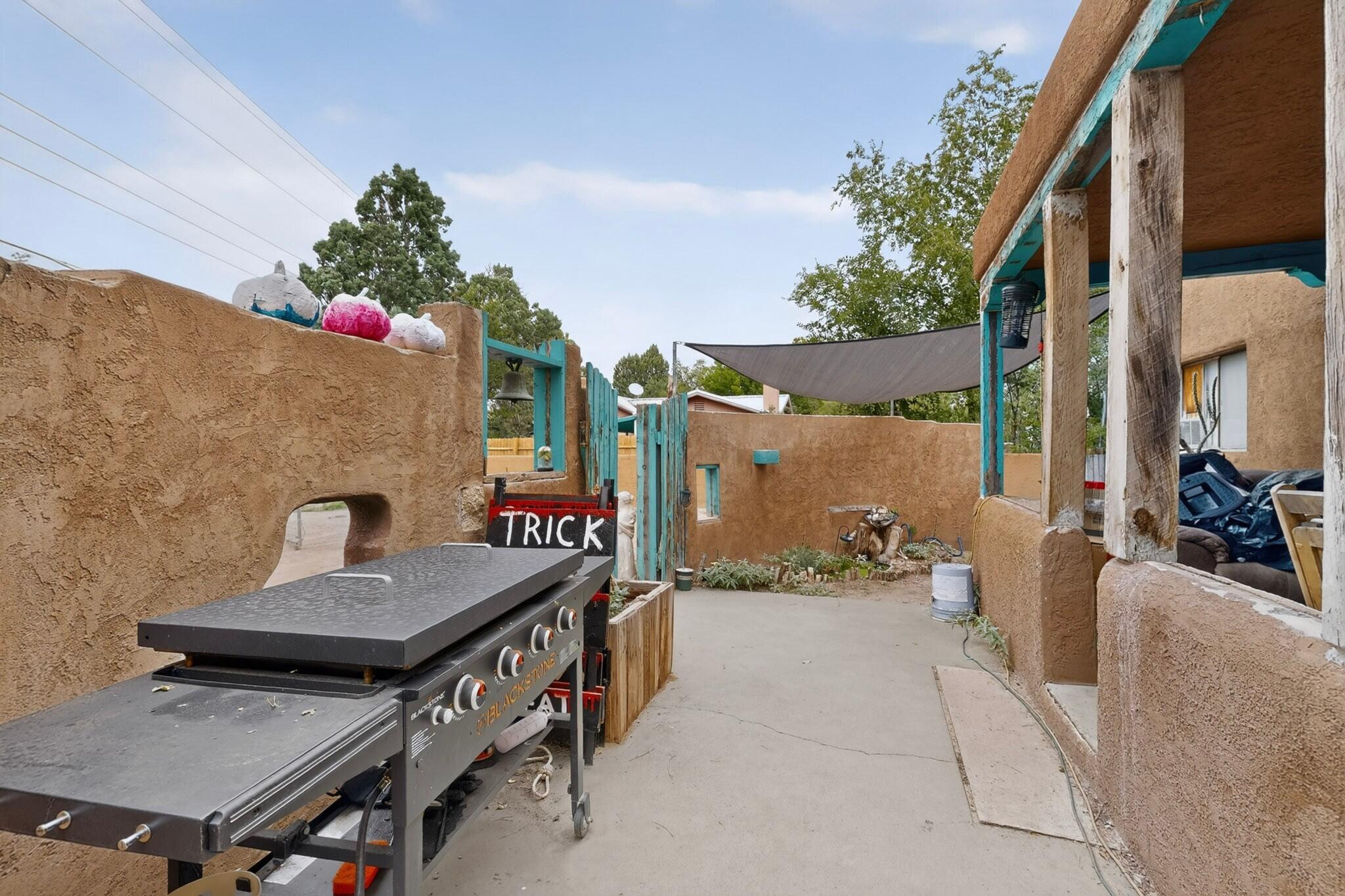 Photo 3 of Single family home for sale at 1330 Goff Blvd SW, Albuquerque, NM 87105 | MLS# 1112509 | Listing updated on 2026-10-14