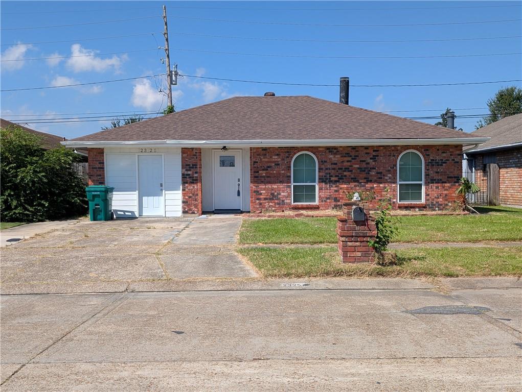 Single family home for sale at 2325 Yorktowne Dr, La Place, LA 70068 | MLS# 2580568