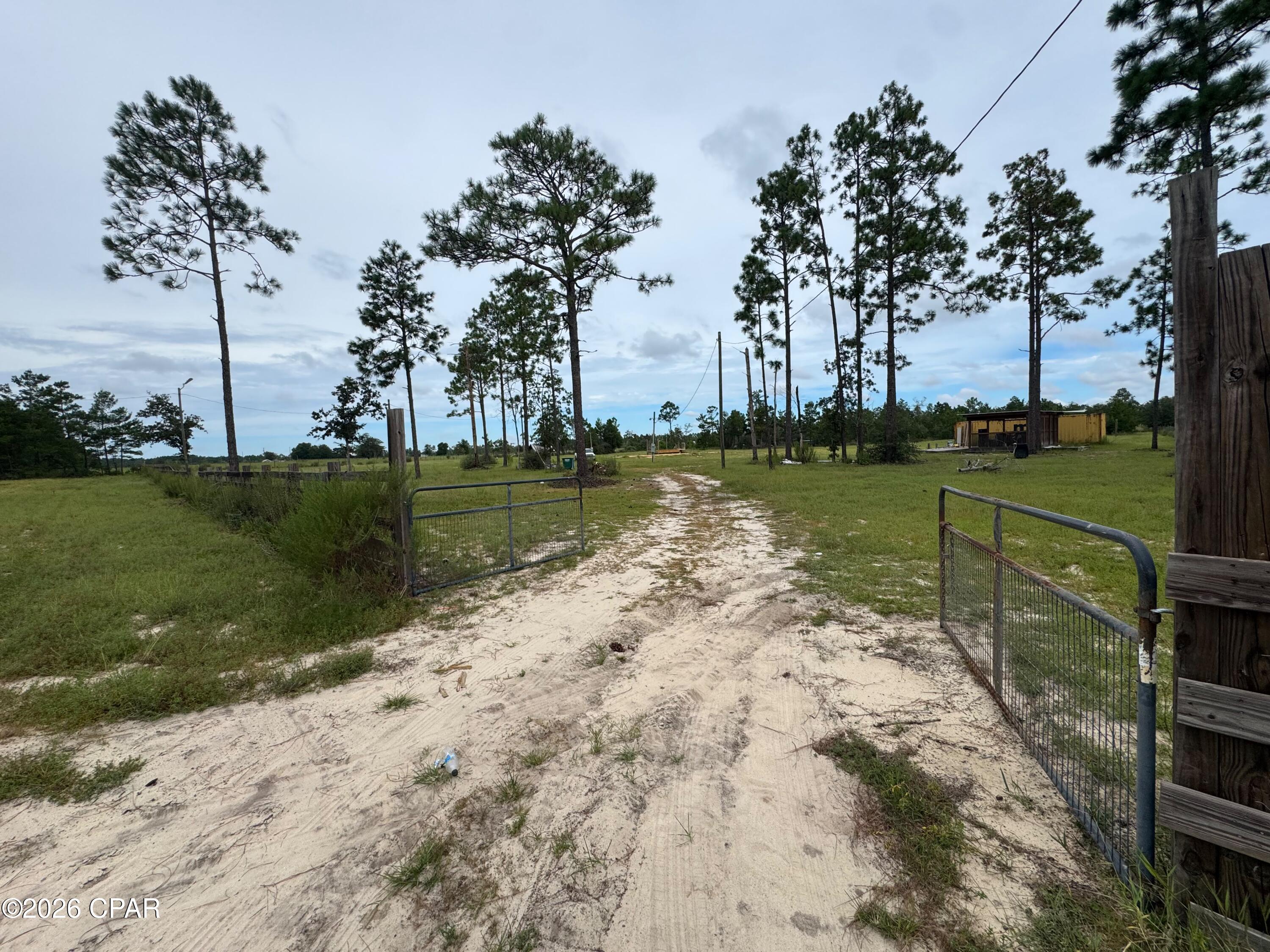 Land for sale at 1936 NW Ward Rd, Fountain, FL 32438 | MLS# 796566