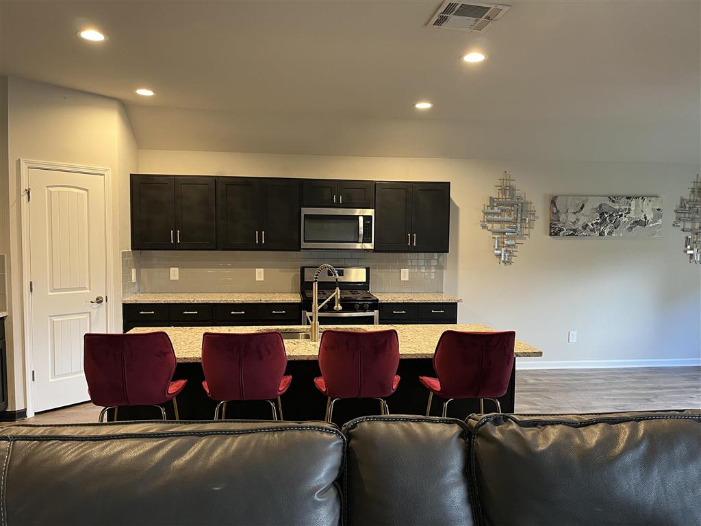 8097 Kinslee Lane — photo 3