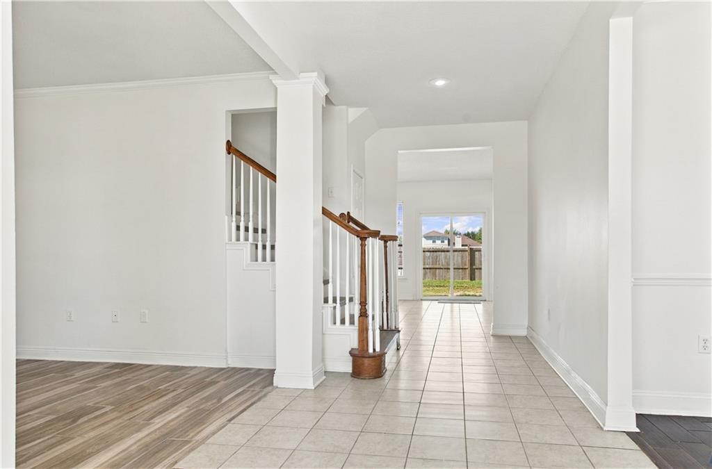 Photo 3 of Single family home for sale at 768 Lakeview Ln, Covington, LA 70435 | MLS# 2581709 | Listing updated on 2026-10-16